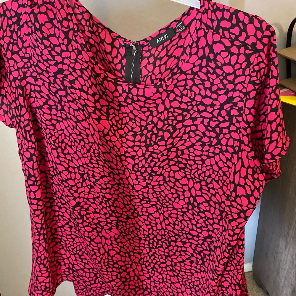 Apt 9 blouse hot pink
